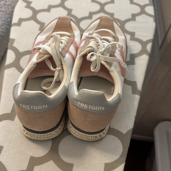 Women’s pink and white with gray trim tretorn retro sneakers worn once. - Picture 2 of 8
